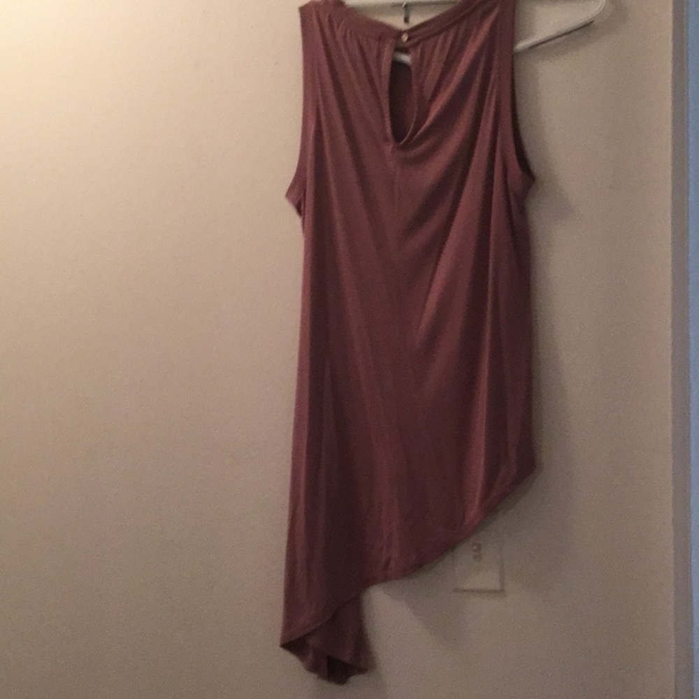 Top - Picture 2 of 2